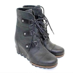 Sorel Joan of Arctic Black Wedge Boots - 7.5